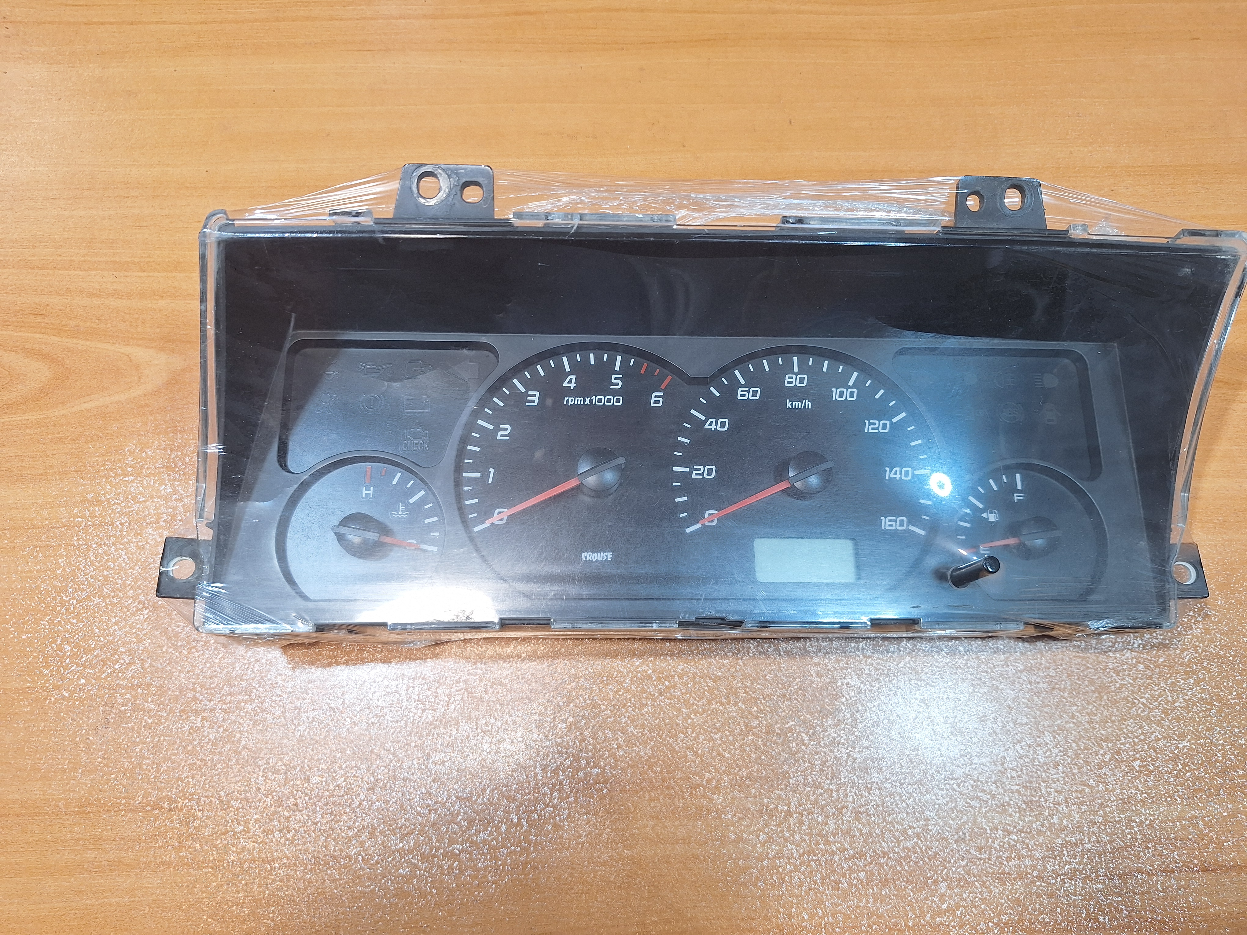 کیلومتر مزدا 2000استوک