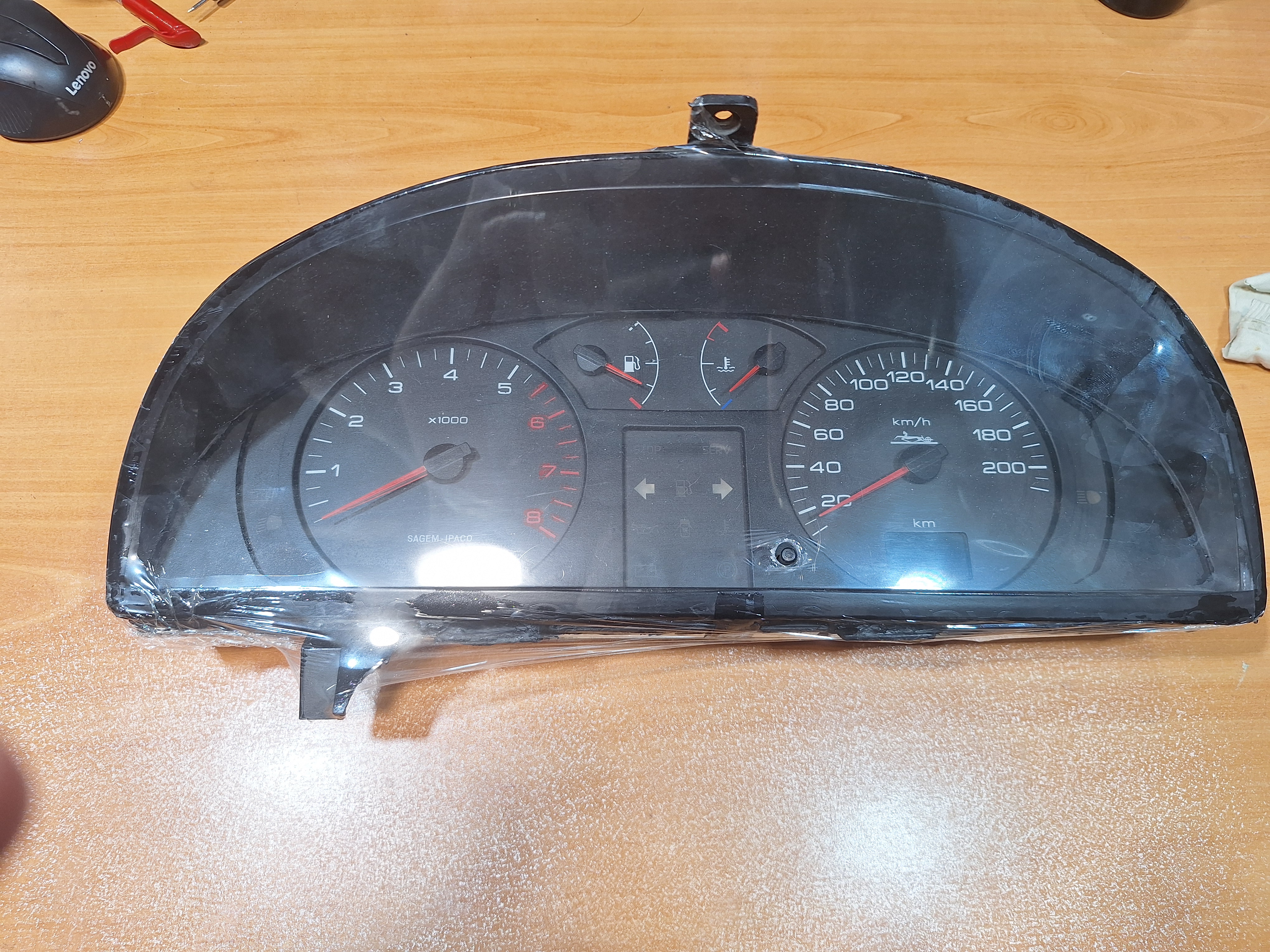 کیلومتر پژو 405 ال ایکس